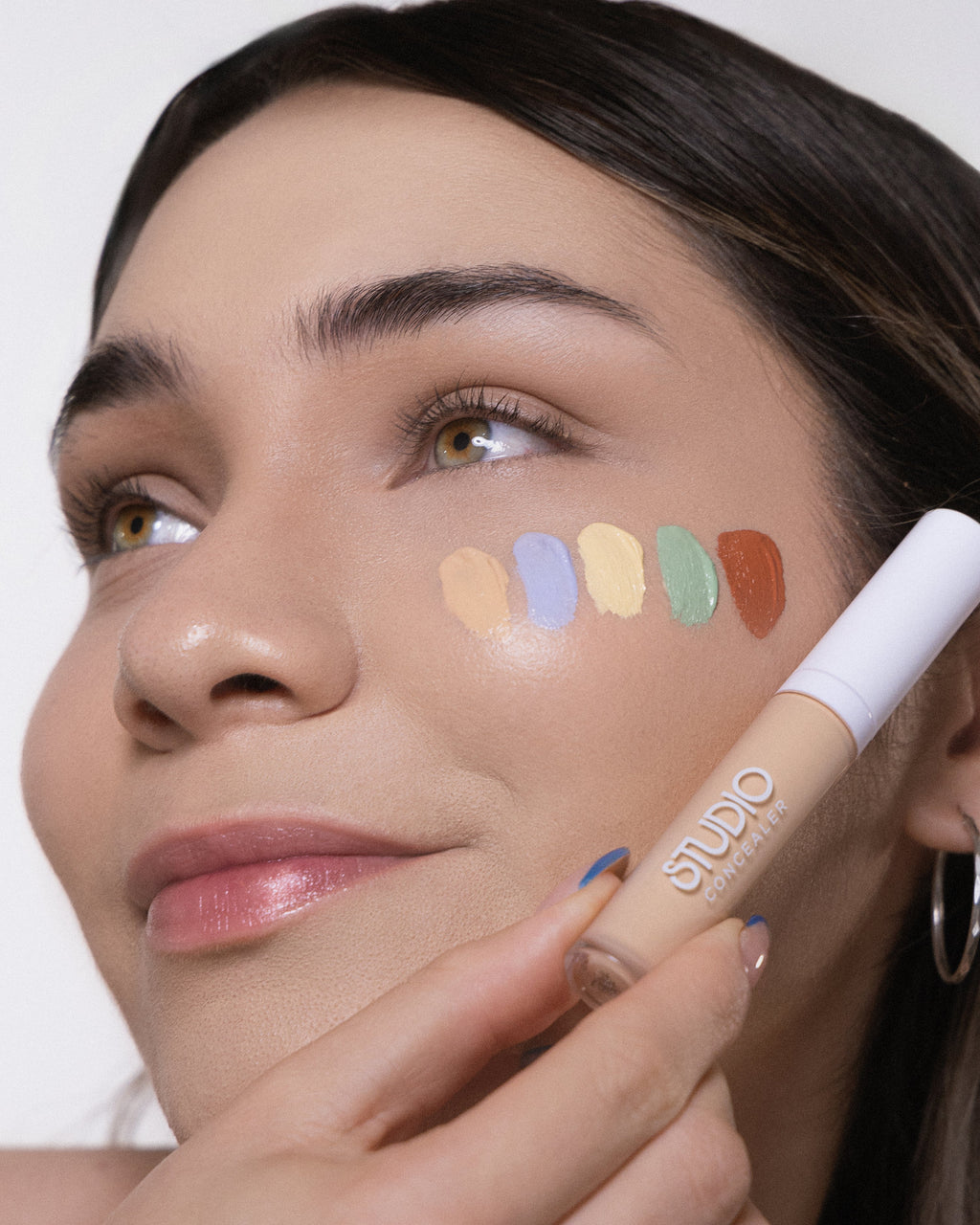 Corrector Studio Adara