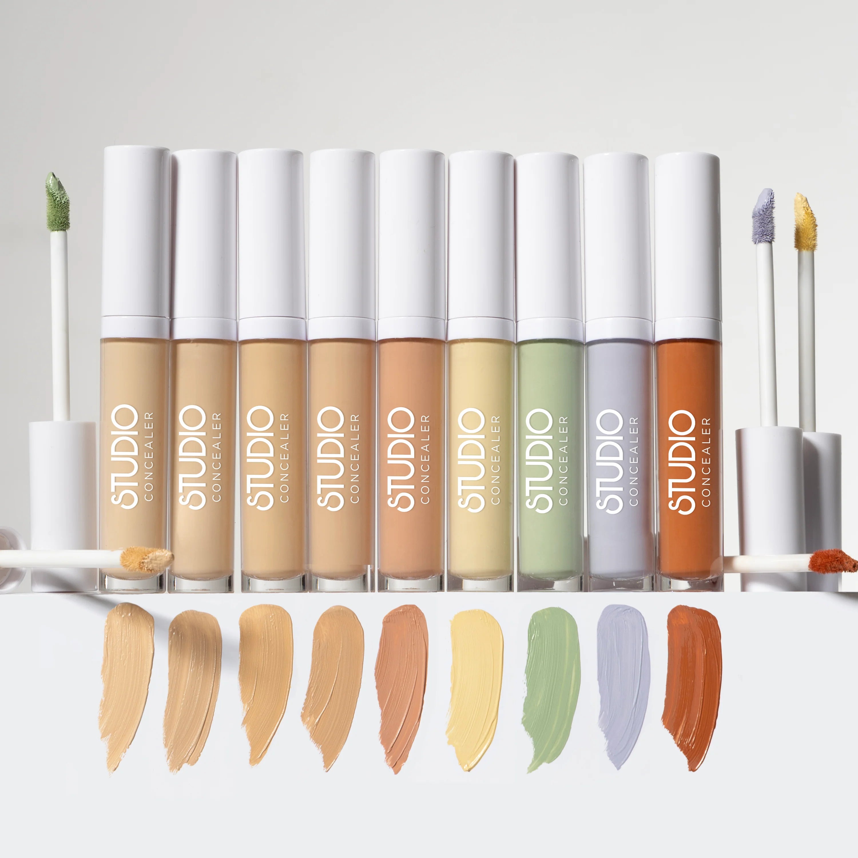 Corrector Studio Adara