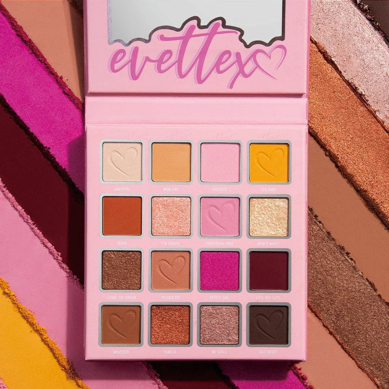 Evettexo Eyes On Me Shadow Palette Beauty Creations